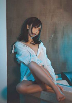 主人调教小母狗_4K在线观看视频